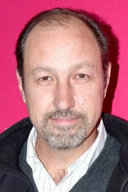 Rodrigo Murray headshot