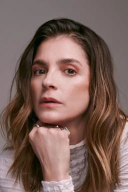 Irene Azuela headshot
