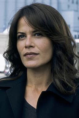 Venus Terzo headshot
