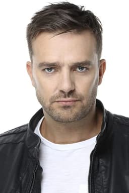Carl Beukes headshot