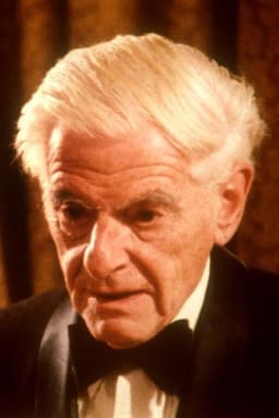 Jean Lenauer headshot