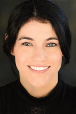 Victoria Maurette headshot