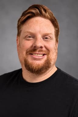 Phil Hess headshot