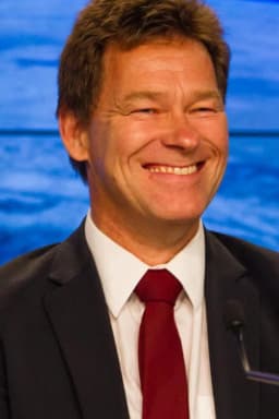 Hans-Jörg Koenigsmann headshot