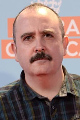 Carlos Areces headshot