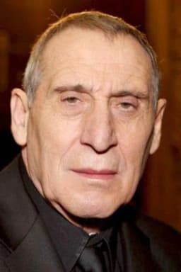 Celso Bugallo headshot