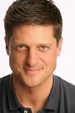 Christopher Sieber headshot