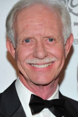 Chesley Sullenberger headshot
