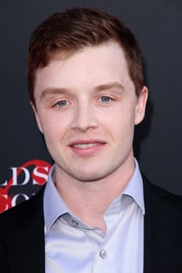 Noel Fisher headshot