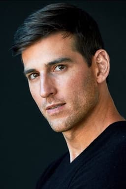 Jonathan Chase headshot