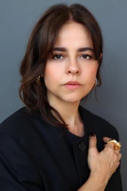 Emma Ramos headshot