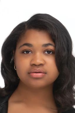 Camiel Warren-Taylor headshot