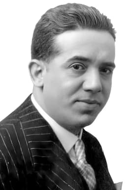 Joaquín Roa headshot