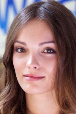 Lola Le Lann headshot
