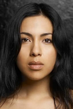 Roseanne Supernault headshot