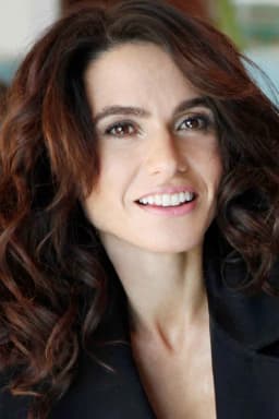 Florencia Raggi headshot