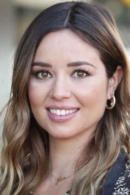 Dafne Fernández headshot