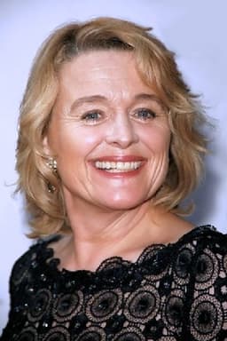 Sinéad Cusack headshot
