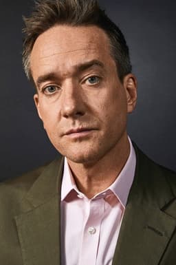 Matthew Macfadyen headshot