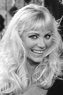 Angela Aames headshot