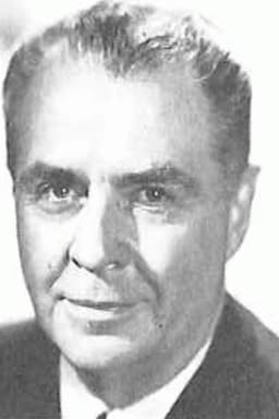 Walter Klavun headshot
