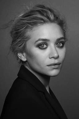 Ashley Olsen headshot