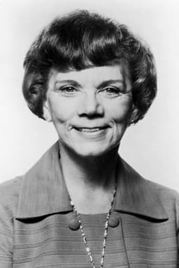 Ellen Corby headshot