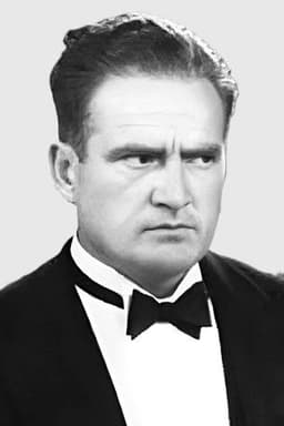 Richard Alexander headshot