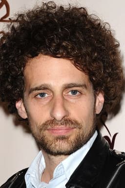 Isaac Kappy headshot