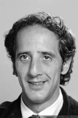 Garry Goodrow headshot
