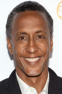 Andre Royo headshot