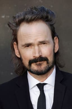 Jeremy Davies headshot
