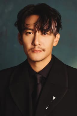 Chang Chen headshot