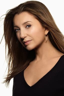 Donna Murphy headshot