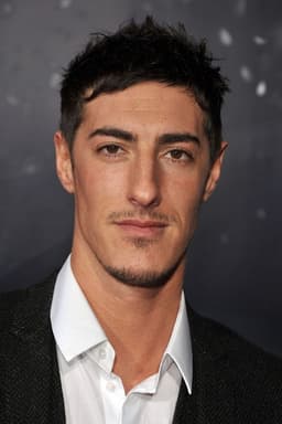 Eric Balfour headshot