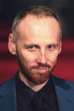Ewen Bremner headshot