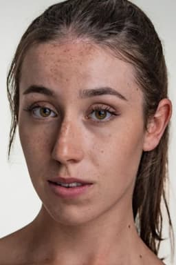 Chloe Endean headshot