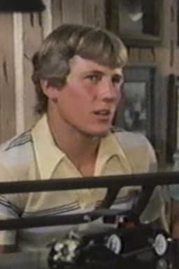 Stewart Petersen headshot