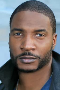 Eme Ikwuakor headshot