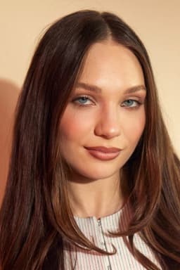Maddie Ziegler headshot