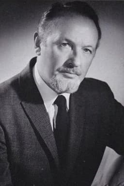 Ivor Barry headshot