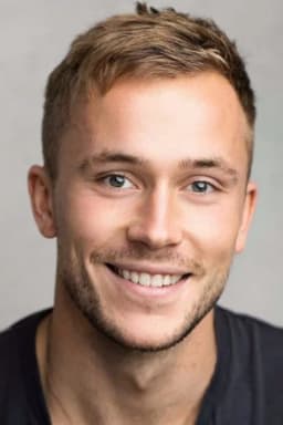 Tom Dunne headshot
