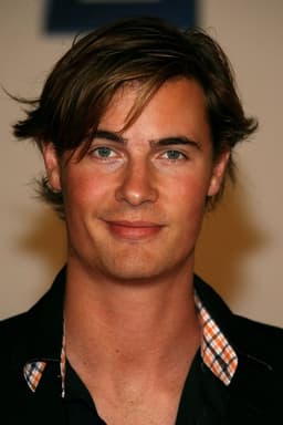Erik von Detten headshot
