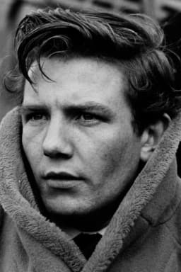 Albert Finney headshot