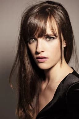 Susana Abaitua headshot