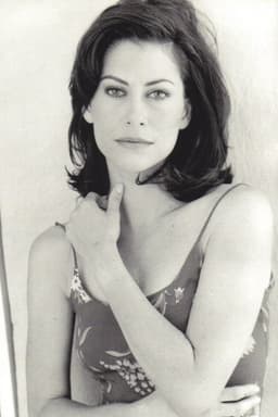 Roxana Zal headshot