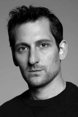 Gabriel Urzúa headshot