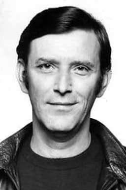 Tom Bell headshot