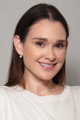 Lali González headshot