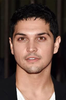 Augusto Aguilera headshot
